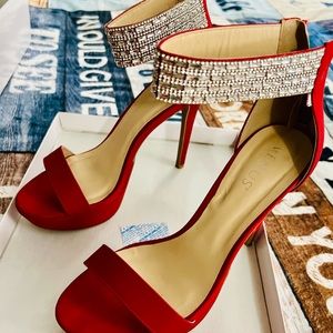 Red Venus high heels with diamonds. Size 9